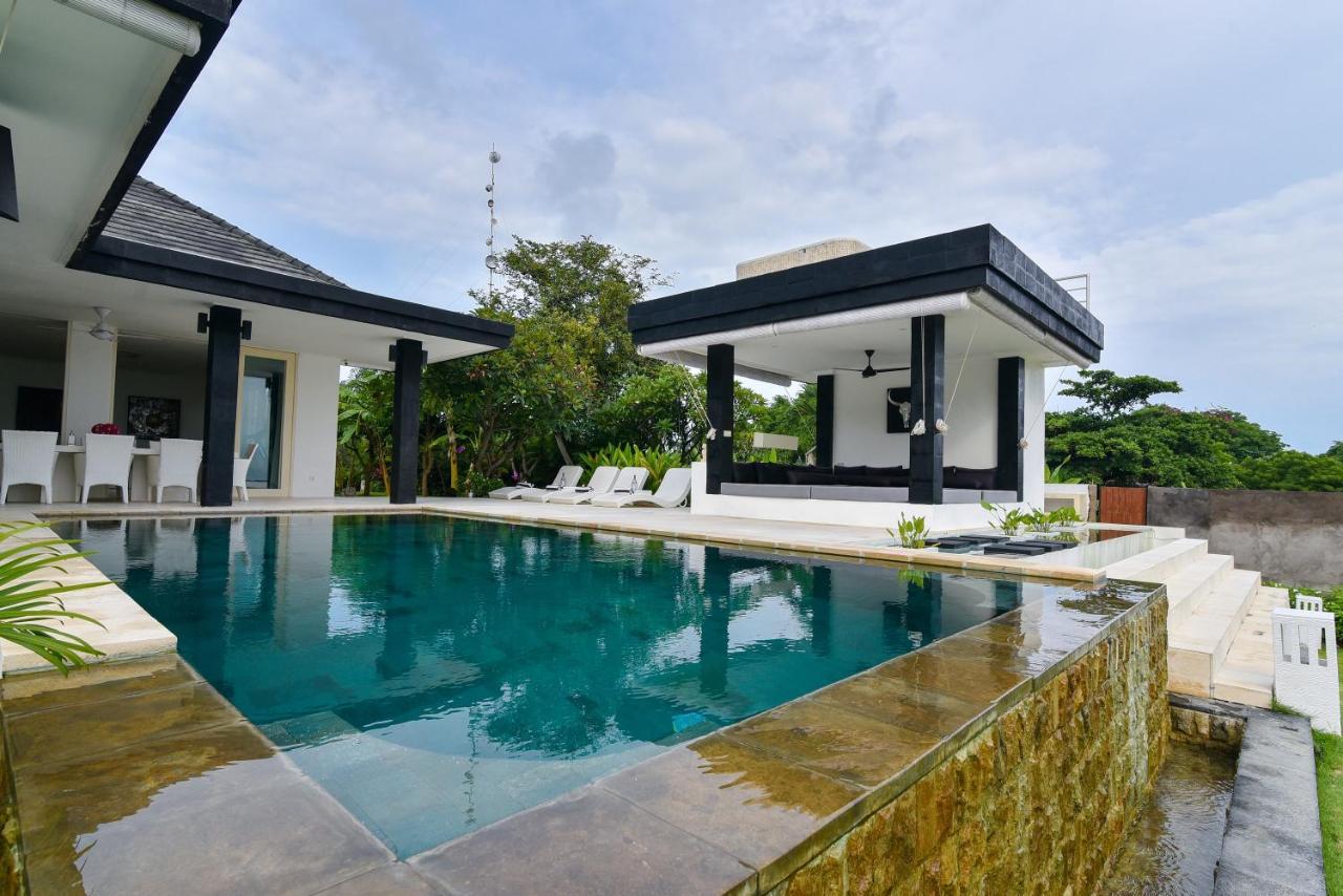Villa Pondok Wahyu Sedana Umeanyar Exterior photo